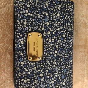 Michael Kors Blue Flower Wallet
